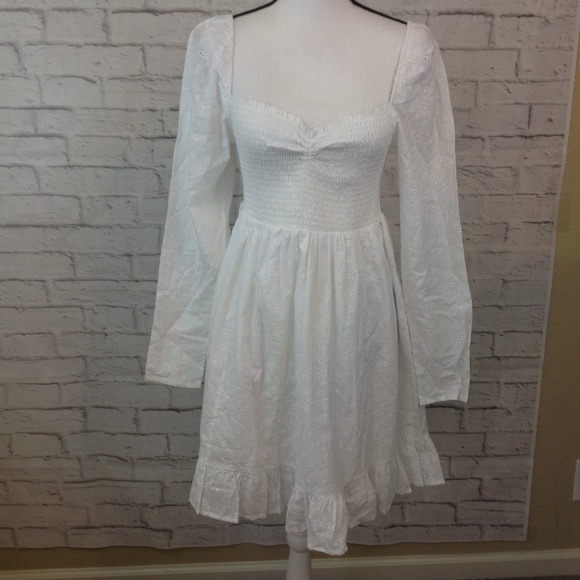Dresses & Skirts - Collision White Eyelet White Dress Puff Sleeves 10